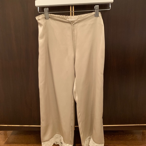 Luxury camel Dolores silk pajamas - Picture 4 of 8